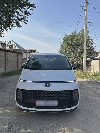 Hyundai Staria 3.5 AT