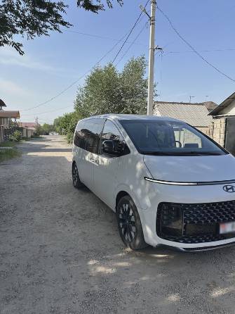 Hyundai Staria 3.5 AT