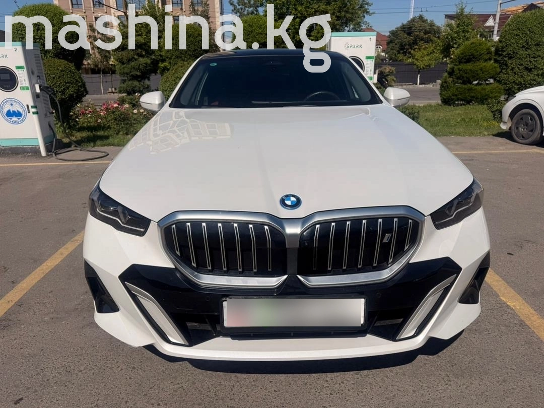 BMW i5 eDrive35L Electro AT