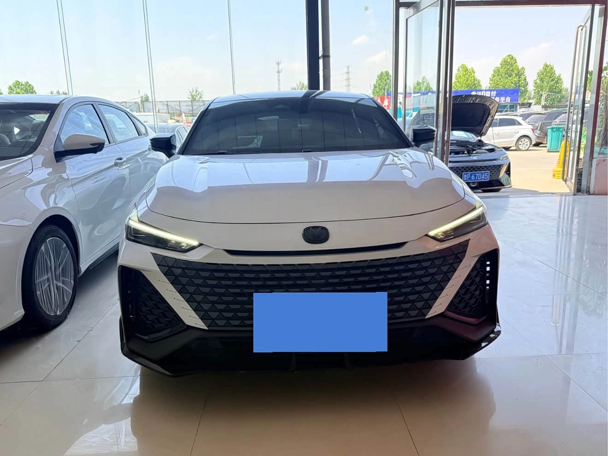 Changan UNI-V 2.0 AT