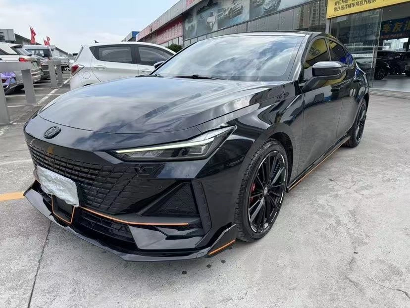 Changan UNI-V 1.5 AMT