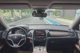 Honda UR-V I Рестайлинг 2.0 AT
