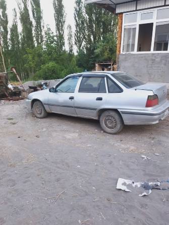 Daewoo Nexia I 1.5 MT