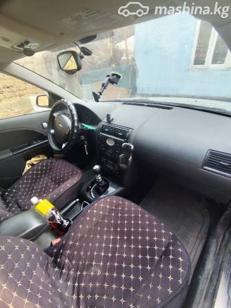 Ford Mondeo III 1.8 MT