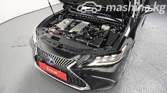 Lexus ES VII 300h 2.5hyb CVT