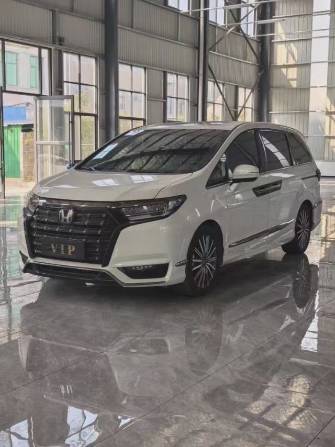 Honda Elysion (China Market) II Рестайлинг 2.0hyb CVT