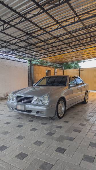 Mercedes-Benz E-Класс II (W210, S210) Рестайлинг 320 3.2 AT