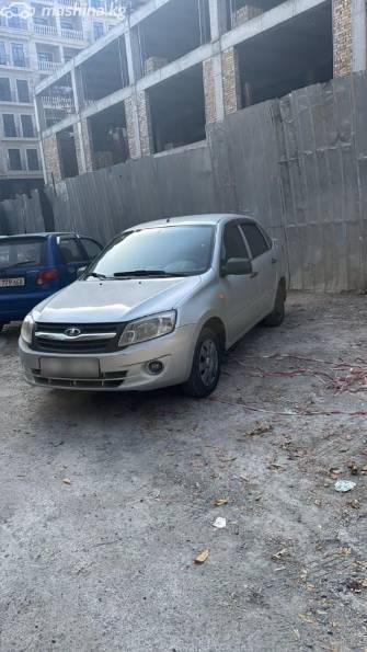 ВАЗ (Lada) Granta I 1.6 MT