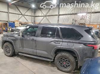 Toyota Sequoia III 3.5hyb AT 4WD