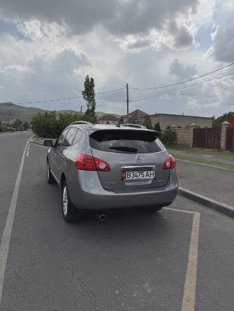 Nissan Rogue I Рестайлинг 2.5 CVT 4WD
