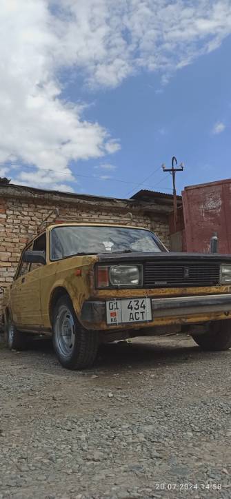 ВАЗ (Lada) 2105 21053 1.5 MT