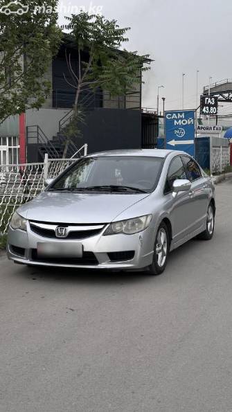 Honda Civic VIII 1.8 AT