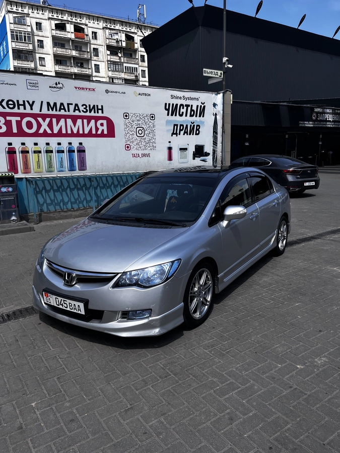 Honda Civic VIII Рестайлинг 2.0 AT
