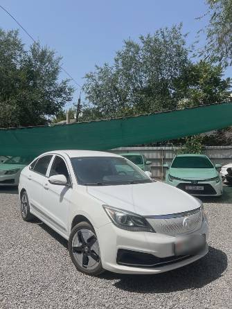 Dongfeng Aeolus E70 43.2 kWh Electro AT