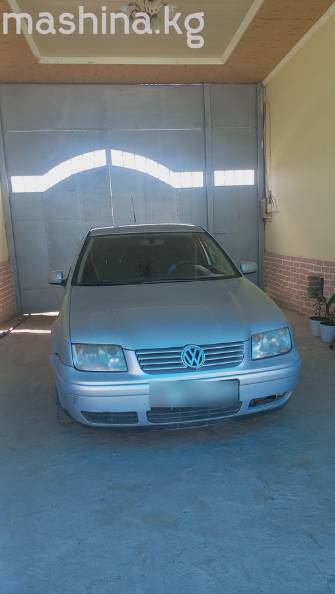 Volkswagen Bora 1.6 MT