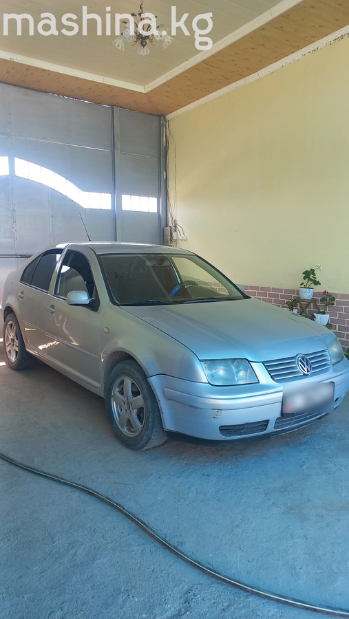 Volkswagen Bora 1.6 MT