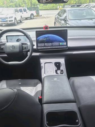 Leapmotor C10 1.5hyb AT