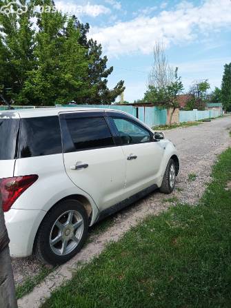Toyota Ist I 1.3 AT