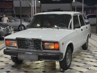 ВАЗ (Lada) 2107 21074-30 1.6 MT