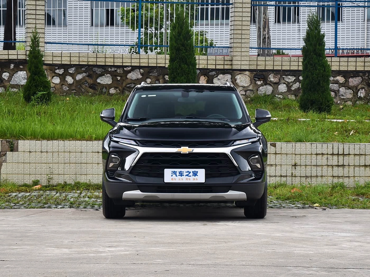 Открыть фото Chevrolet Blazer III Рестайлинг 2.0 AT