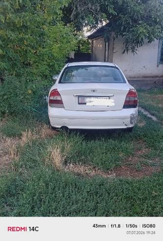 Daewoo Nubira I 1.6 MT