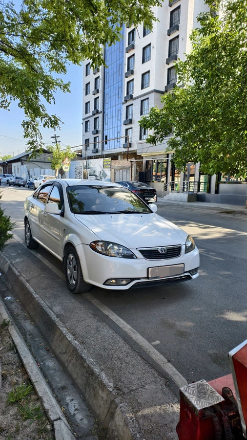 Daewoo Gentra II 1.5 MT