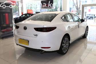 Mazda 3 IV (BP) 2.0 AT