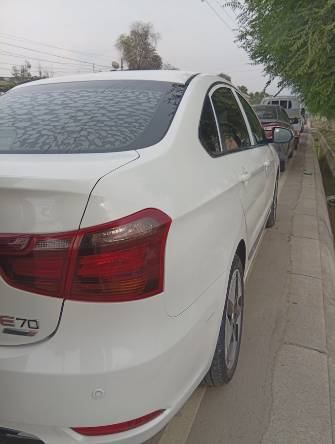 Dongfeng Aeolus E70 48.4 kWh Electro AT
