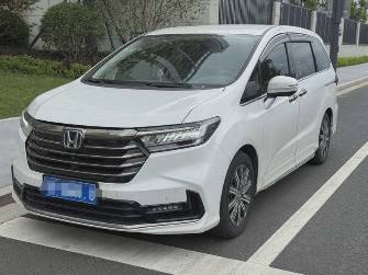 Honda Odyssey V Рестайлинг 2 2.0hyb CVT