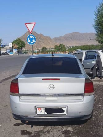 Opel Vectra C 2.2 MT