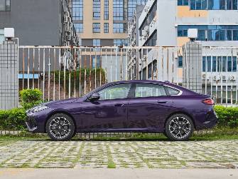 BMW 2 серии F74/78 220i 1.5 AMT
