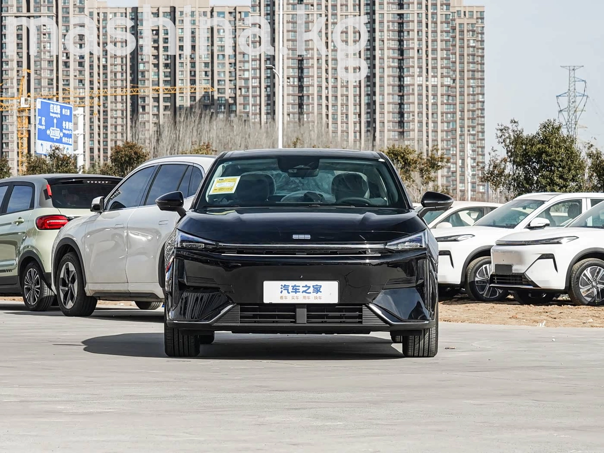 Открыть фото Geely Galaxy L6 125 km 1.5hyb AT
