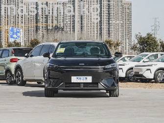 Geely Galaxy L6 125 km 1.5hyb AT
