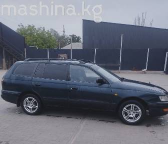 Toyota Carina VI (T190) E 1.8 MT