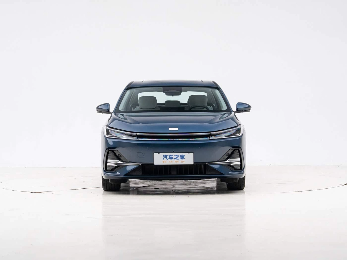 Geely Galaxy A7 1.5hyb AT