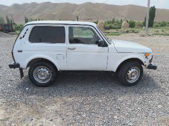 ВАЗ (Lada) 2121 (4x4) ВАЗ (Lada) 2121 (4x4) I Рестайлинг 1.7 MT 4WD