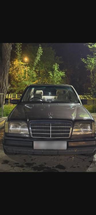 Mercedes-Benz E-Класс I (W124) 220 2.2 AT