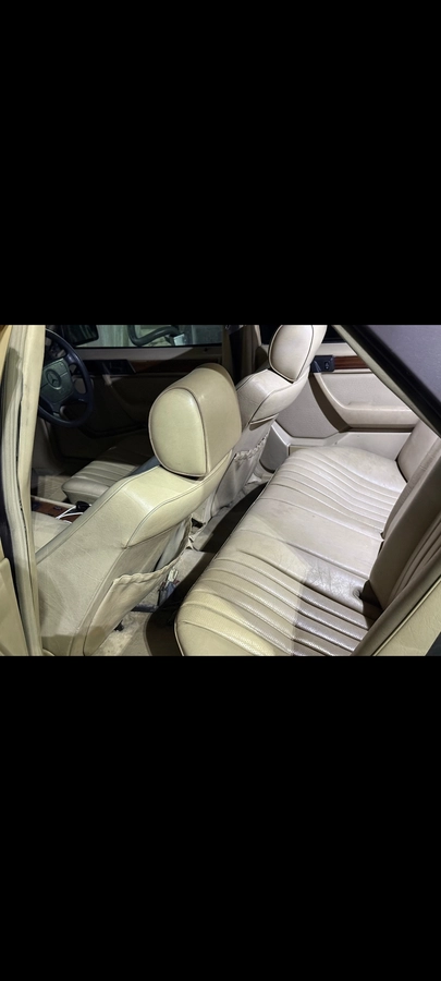 Mercedes-Benz E-Класс I (W124) 220 2.2 AT
