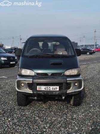 Mitsubishi Delica IV 3.0 AT 4WD