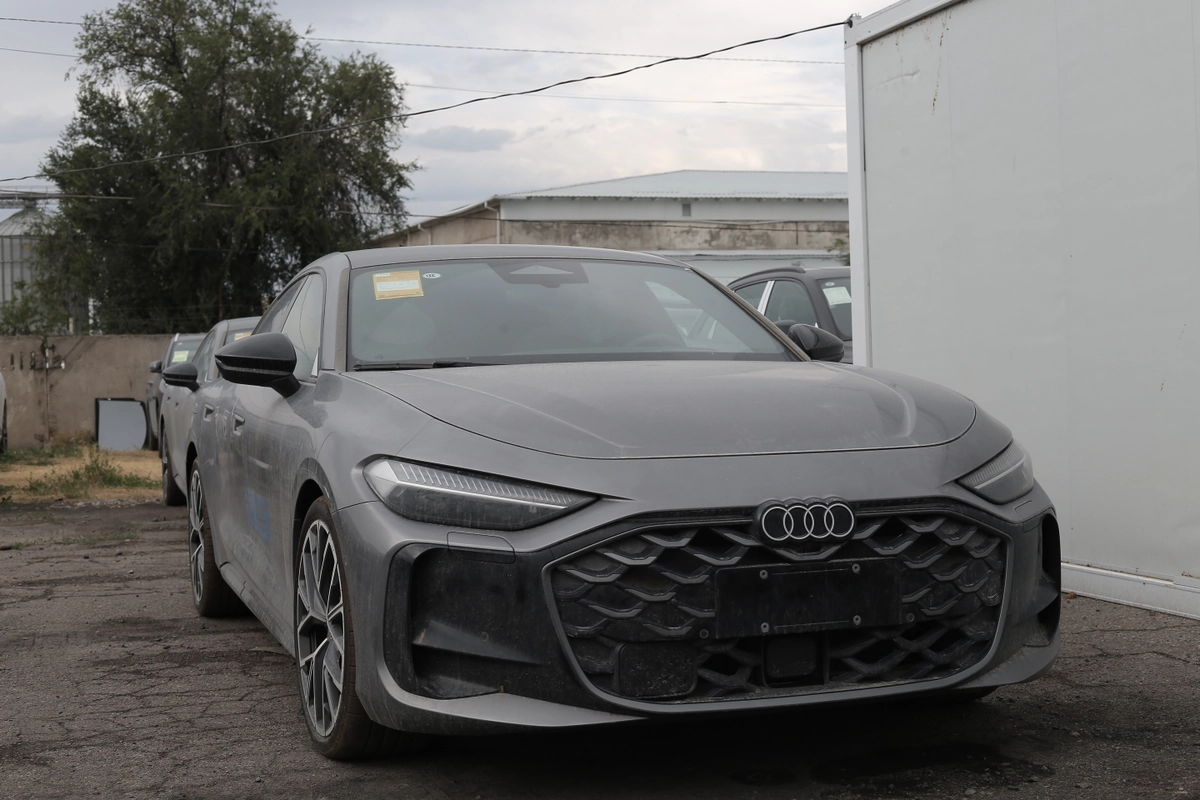 Audi A5 III (B10) 2.0 AMT 4WD