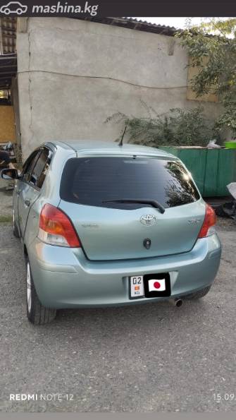 Toyota Yaris II Рестайлинг 1.3 AT