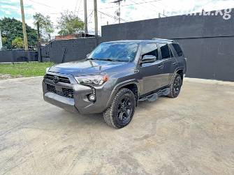 Toyota 4Runner V Рестайлинг 4.0 AT 4WD