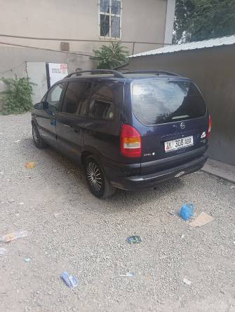 Opel Zafira A 2.2 MT