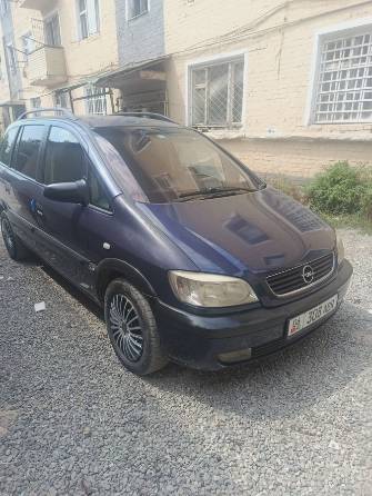 Opel Zafira A 2.2 MT