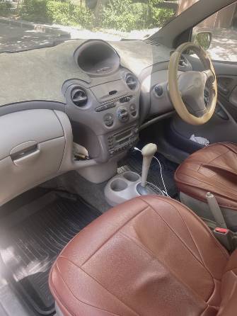 Toyota Platz 1.5 AT