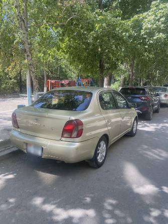 Toyota Platz 1.5 AT