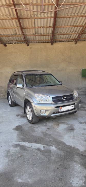 Toyota RAV4 II (XA20) Рестайлинг 2.4 AT 4WD