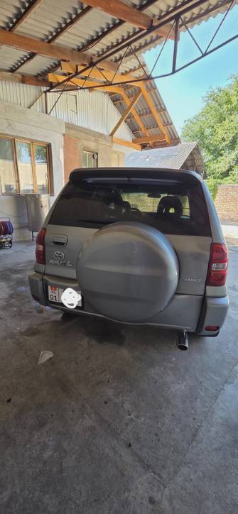 Toyota RAV4 II (XA20) Рестайлинг 2.4 AT 4WD