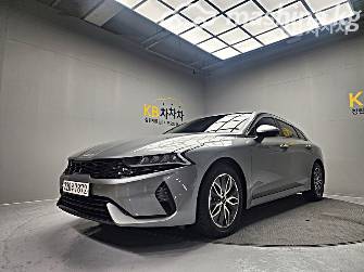 Kia K5 III 2.0hyb AT