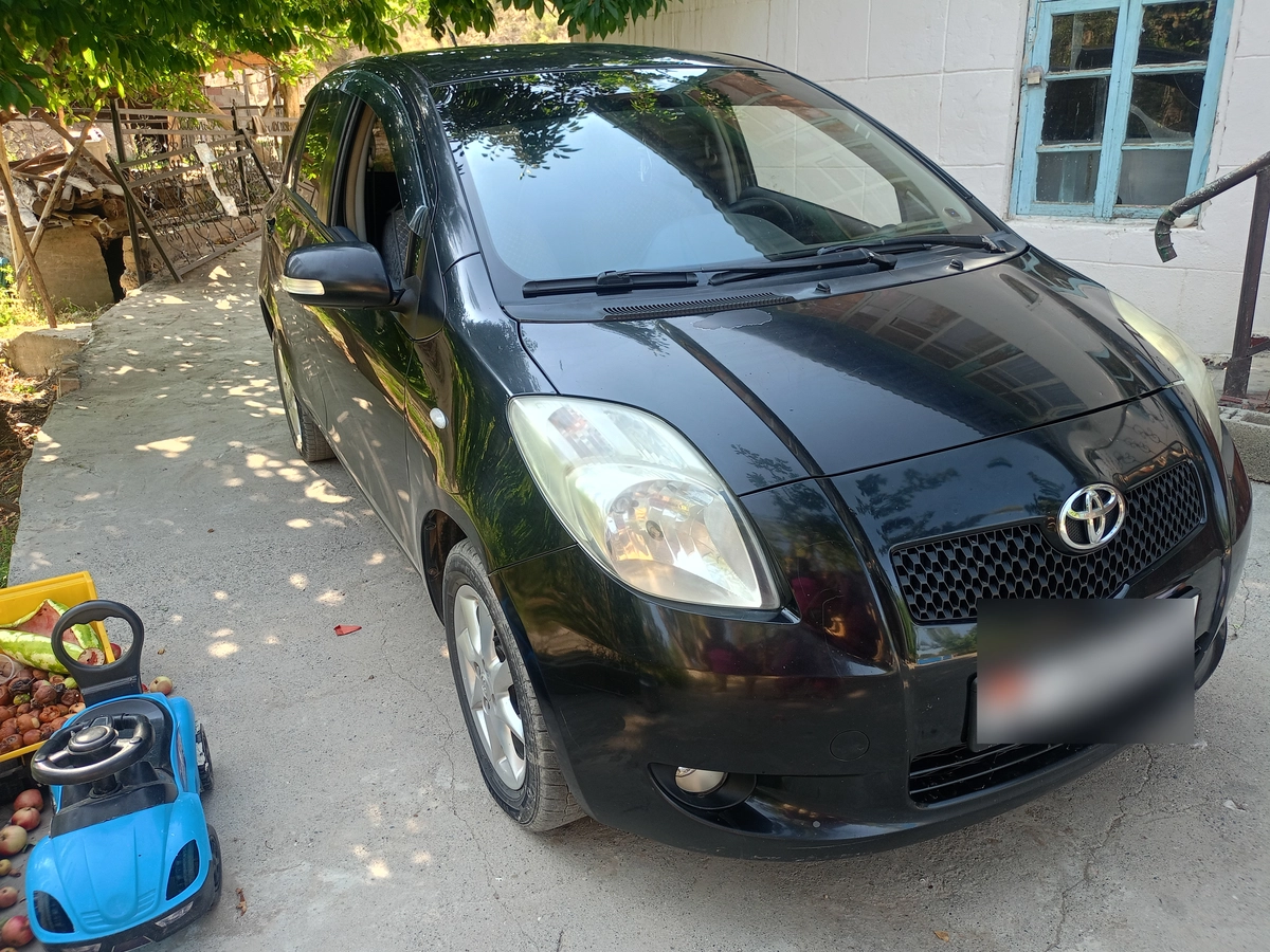 Toyota Yaris II 1.3 MT